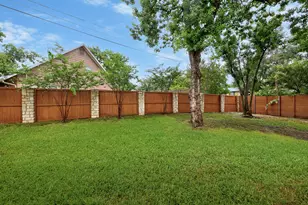 5501 Coventry Ln, Austin, TX 78723 - Photo 14