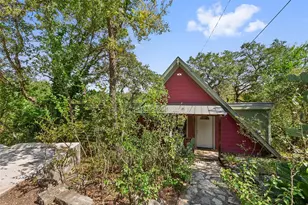 4301 Stearn's Ln, Austin, TX 78735 - Photo 2