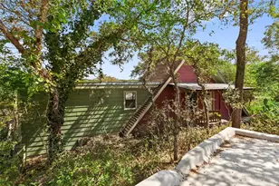 4301 Stearn's Ln, Austin, TX 78735 - Photo 6