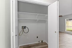 10807 Lambert Cir, Austin, TX 78758 - Photo 24