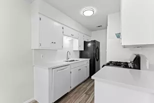 10807 Lambert Cir, Austin, TX 78758 - Photo 14