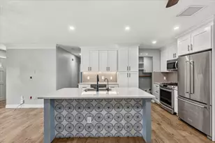 6200 Shadow Bend, Austin, TX 78745 - Photo 8