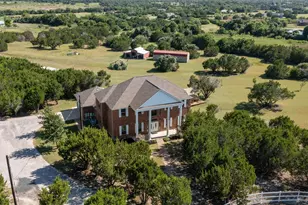 100 Birdsong Cove, Liberty Hill, TX 78642 - Photo 2
