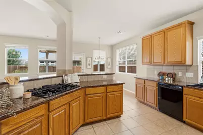 11512 Shadow Creek Drive, Manor, TX 78653 - Photo 16