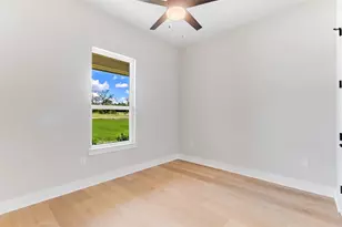 115 Draper Ln, Bertram, TX 78605 - Photo 4