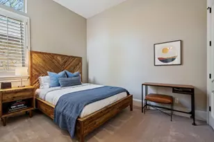 2002 Kinney Ave, Austin, TX 78704 - Photo 14