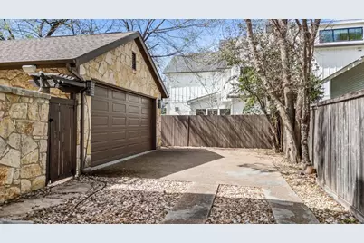 2002 Kinney Avenue #B, Austin, TX 78704 - Photo 22