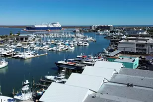 318 W Cotter Ave, Port Aransas, TX 78373 - Photo 40