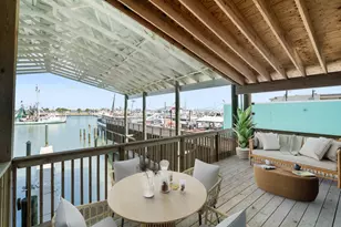 318 W Cotter Ave, Port Aransas, TX 78373 - Photo 28