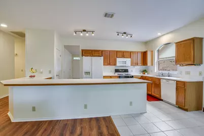 1506 Suzi Lane, Pflugerville, TX 78660 - Photo 6