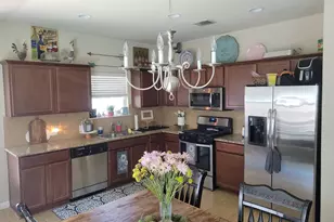 305 Verano Dr, Kyle, TX 78640 - Photo 2