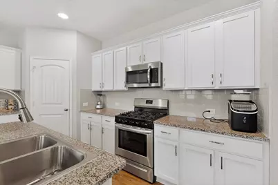 119 Stellamar Drive, Hutto, TX 78634 - Photo 10