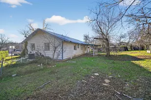1705 Cherry Meadow Cir, Austin, TX 78745 - Photo 16