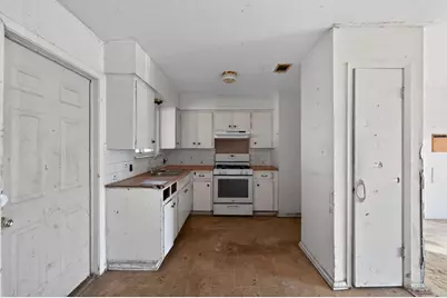 1705 Cherry Meadow Circle, Austin, TX 78745 - Photo 2