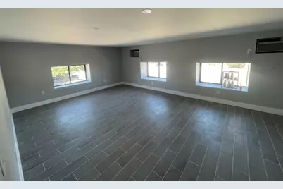 4925 E Cesar Chavez Street, Austin, TX 78702 - Photo 4