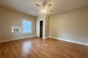 815 Lizzie St, Taylor, TX 76574 - Photo 12