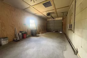 815 Lizzie St, Taylor, TX 76574 - Photo 16