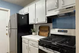 1808 Prairie Knoll Ct, Austin, TX 78758 - Photo 4
