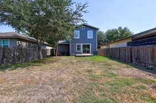 13421 Alysheba Dr, Del Valle, TX 78617 - Photo 32