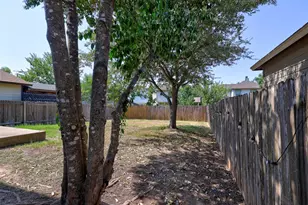 13421 Alysheba Dr, Del Valle, TX 78617 - Photo 36