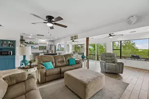 25420 Cove Dr, Spicewood, TX 78669 - Photo 12
