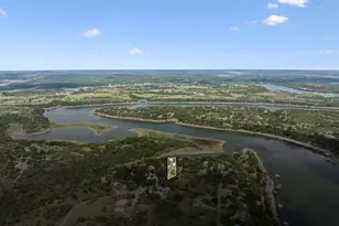 25420 Cove Dr, Spicewood, TX 78669 - Photo 2