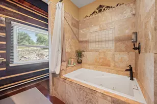 28525 Paradise Manor Dr, Marble Falls, TX 78654 - Photo 18