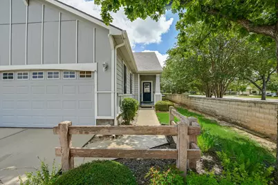 102 Portsmouth Drive, Georgetown, TX 78633 - Photo 2