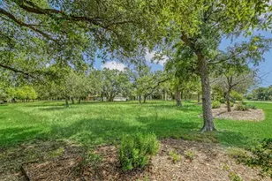 102 Portsmouth Dr, Georgetown, TX 78633 - Photo 1