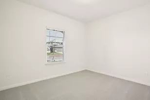 721 Universal Dr, Hutto, TX 78634 - Photo 4