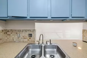 1705 Crossing Pl, Austin, TX 78741 - Photo 12