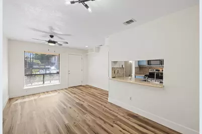 1705 Crossing Place #117B, Austin, TX 78741 - Photo 4