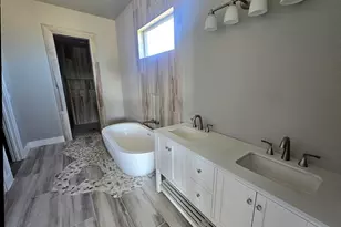 2417 Bruin Dr, Spicewood, TX 78669 - Photo 14