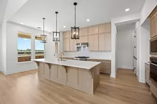 112 Lookout Point Dr, Liberty Hill, TX 78642 - Photo 6