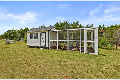 105 Yellow Senna Place, Liberty Hill, TX 78642 - Photo 36