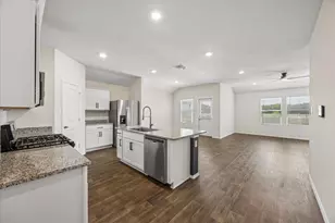 357 Harvest Crk Dr, Kyle, TX 78640 - Photo 6