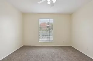 2401 Leon St, Austin, TX 78705 - Photo 16