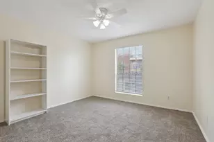 2401 Leon St, Austin, TX 78705 - Photo 14