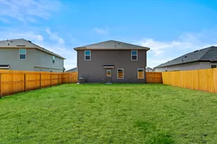 2117 Windflower Ln, Luling, TX 78648 - Photo 32