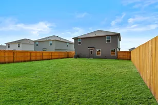 2117 Windflower Ln, Luling, TX 78648 - Photo 34