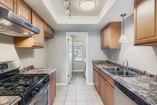 7901 Croftwood Dr, Austin, TX 78749 - Photo 16