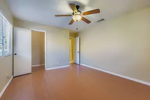 7901 Croftwood Dr, Austin, TX 78749 - Photo 18