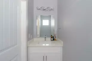 302 Delmar Ave, Austin, TX 78752 - Photo 18