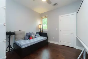 302 Delmar Ave, Austin, TX 78752 - Photo 14