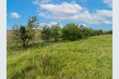 5275 Cr 424 Road, Thrall, TX 76578 - Photo 14