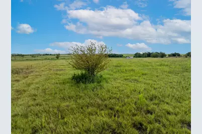 5275 Cr 424 Road, Thrall, TX 76578 - Photo 16