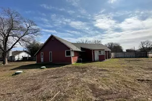 548 Spring River Dr, Martindale, TX 78655 - Photo 2