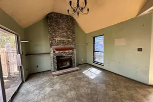 548 Spring River Dr, Martindale, TX 78655 - Photo 8