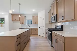 270 Pale Horse Bnd, Buda, TX 78610 - Photo 4