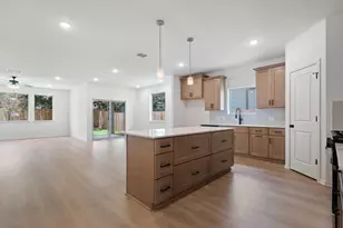 270 Pale Horse Bnd, Buda, TX 78610 - Photo 2